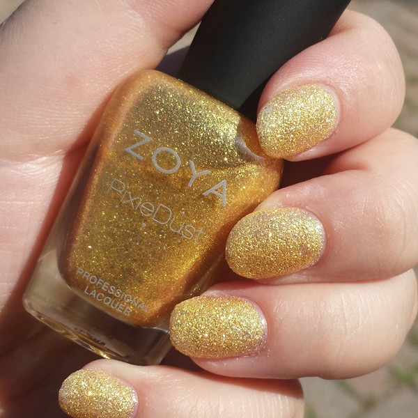 Nail polish swatch / manicure of shade Zoya Solange