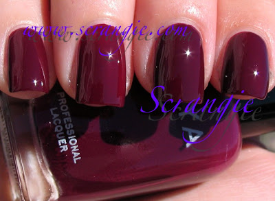 Nail polish swatch / manicure of shade Zoya Stacy