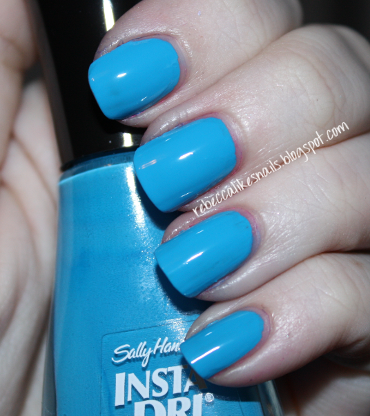 Nail polish swatch / manicure of shade Sally Hansen Brisk Blue