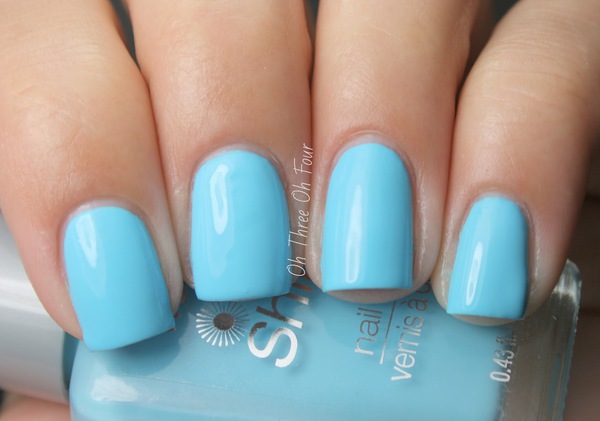 Nail polish swatch / manicure of shade wet n wild Teal Slowly and See
