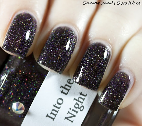 Nail polish swatch / manicure of shade Girly Bits Into The Night