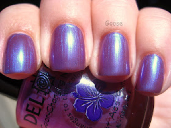 Nail polish swatch / manicure of shade Del Sol Secret Crush