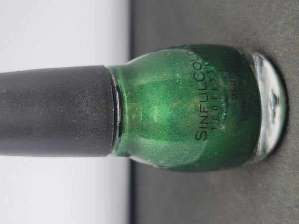 Nail polish swatch / manicure of shade Sinful Colors Pine Away