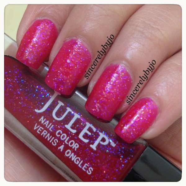 Nail polish swatch / manicure of shade Julep Monica