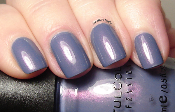 Nail polish swatch / manicure of shade Sinful Colors Zeus