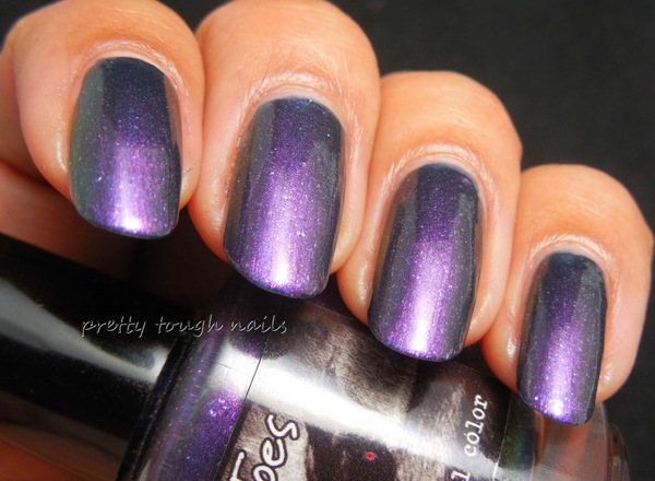 Nail polish swatch / manicure of shade CrowsToes Minion