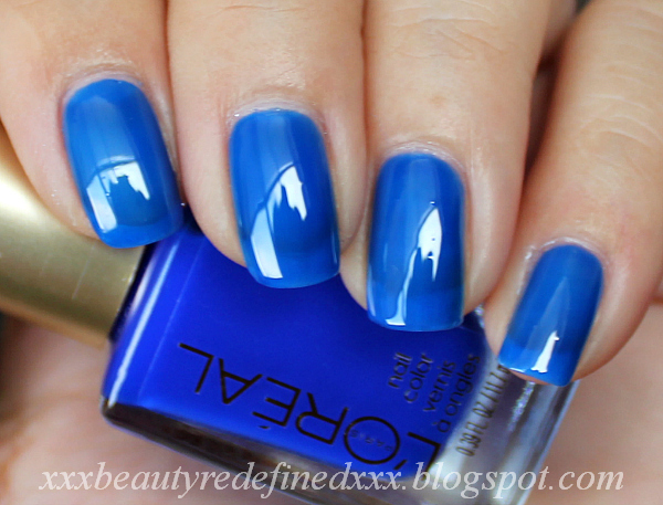 Nail polish swatch / manicure of shade L'Oréal Miss Pixie