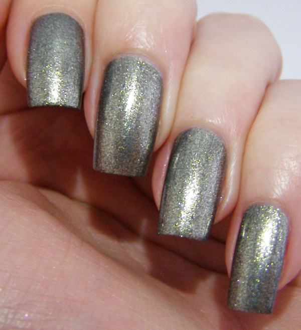 Nail polish swatch / manicure of shade Revlon Rich