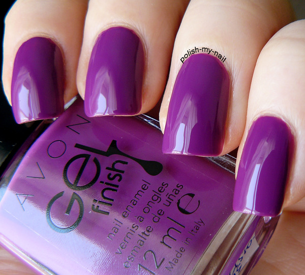 Nail polish swatch / manicure of shade Avon Purplicious