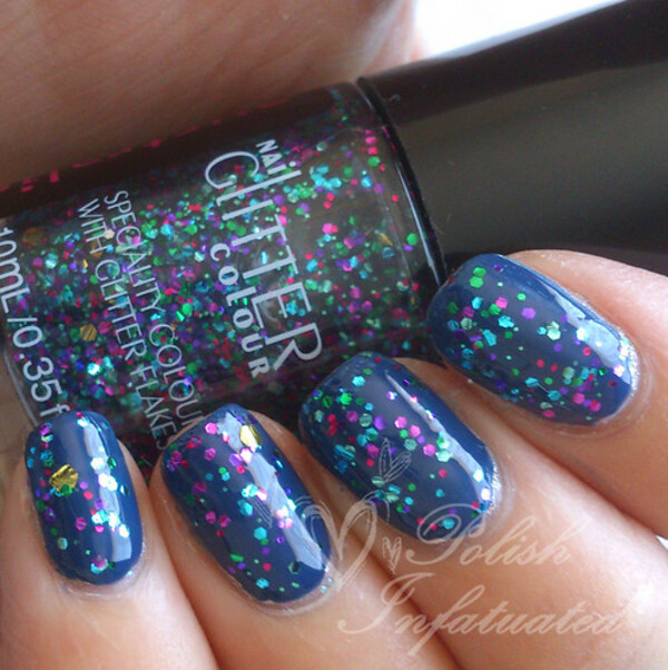 Nail polish swatch / manicure of shade Australis Rio Riot