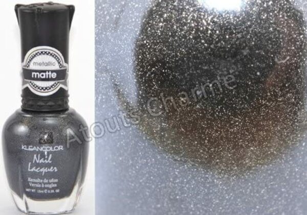Nail polish swatch / manicure of shade Kleancolor Charcoal