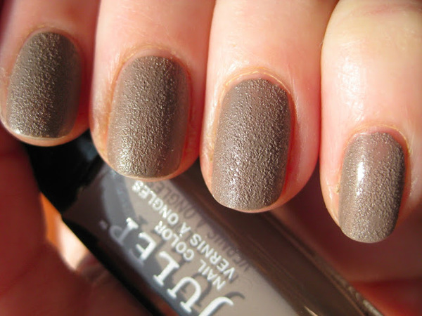 Nail polish swatch / manicure of shade Julep Jill