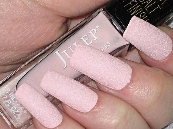 Nail polish swatch / manicure of shade Julep Madeline