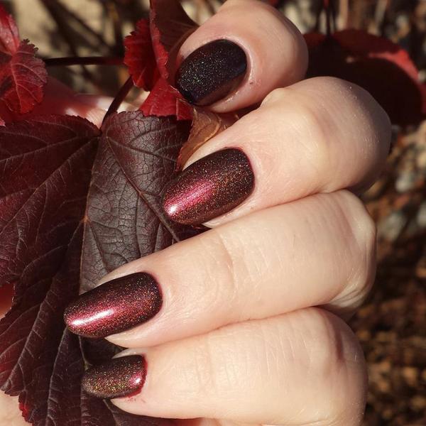 Nail polish swatch / manicure of shade A England Briarwood