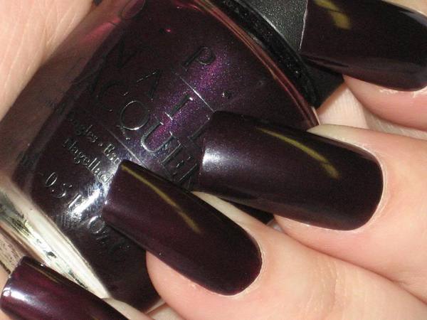 Nail polish swatch / manicure of shade OPI Give me Moor!