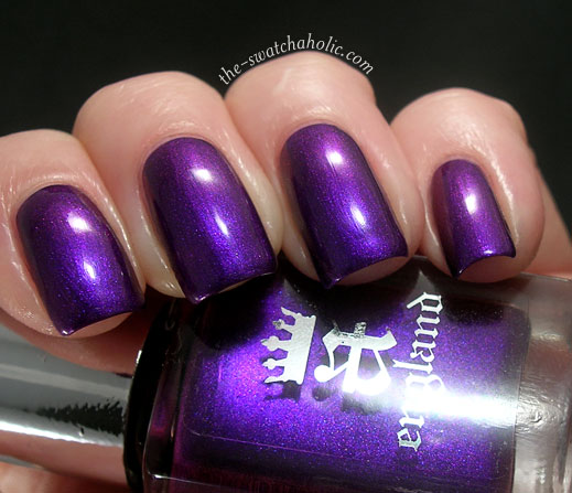 Nail polish swatch / manicure of shade A England Avalon