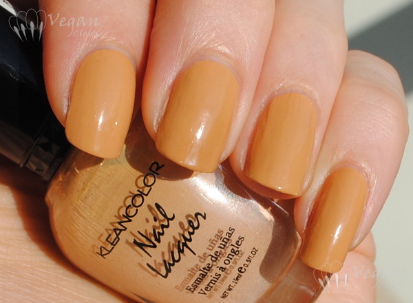 Nail polish swatch / manicure of shade Kleancolor Cafe au Lait