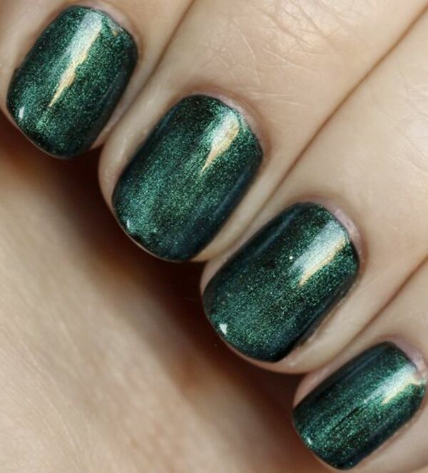 Nail polish swatch / manicure of shade CND Emerald Shimmer