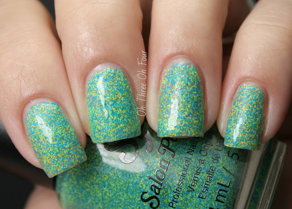 Nail polish swatch / manicure of shade Salon Perfect Kaboom