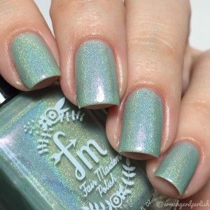 Nail polish swatch / manicure of shade Fair Maiden Mint Succulent