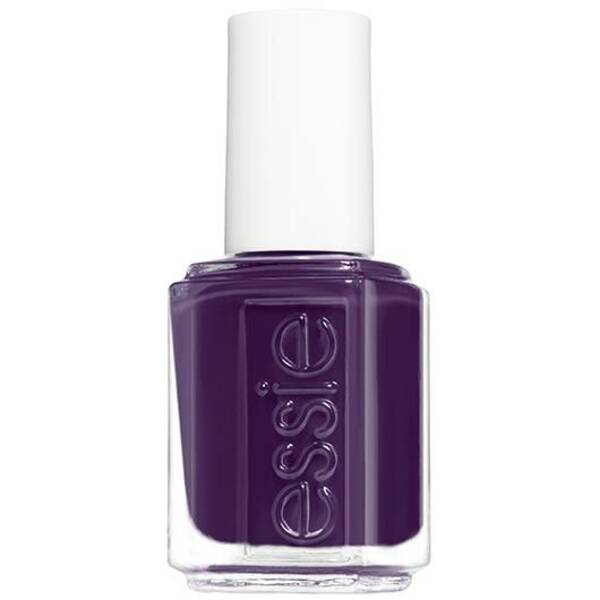 Nail polish swatch / manicure of shade essie Kimono-Over