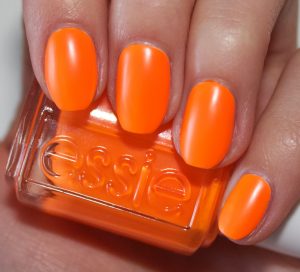 Nail polish swatch / manicure of shade essie Mark on Miami