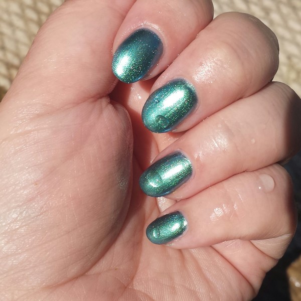 Nail polish swatch / manicure of shade OPI This Colors Making Waves