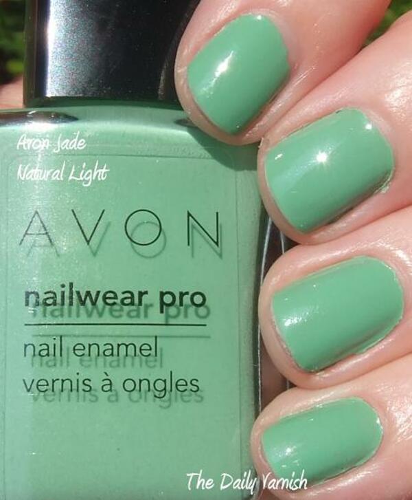 Nail polish swatch / manicure of shade Avon Jade