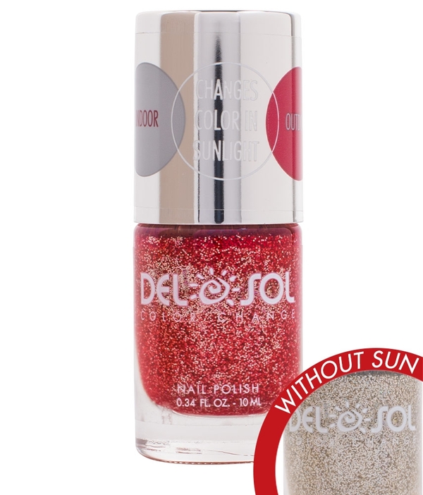 Nail polish swatch / manicure of shade Del Sol VIP