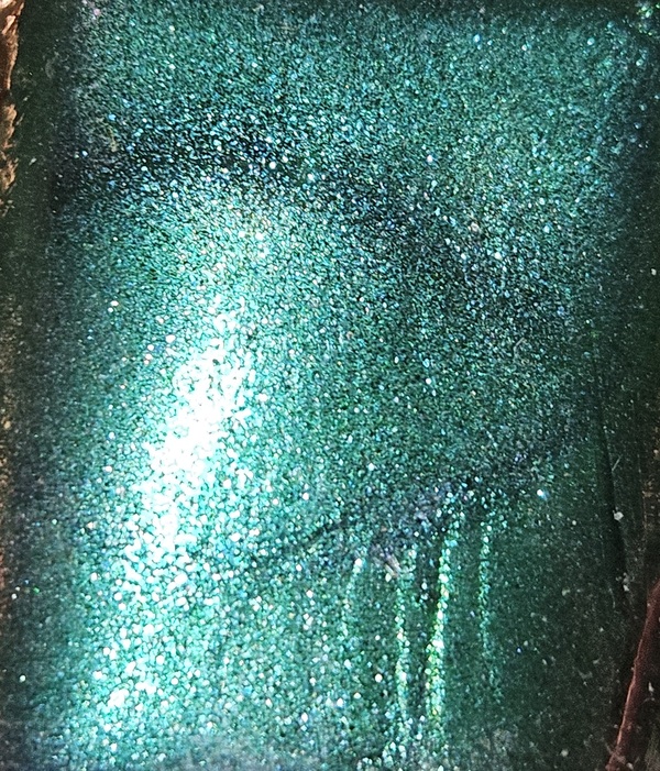 Nail polish swatch / manicure of shade Fresh Paint Dragon Lady