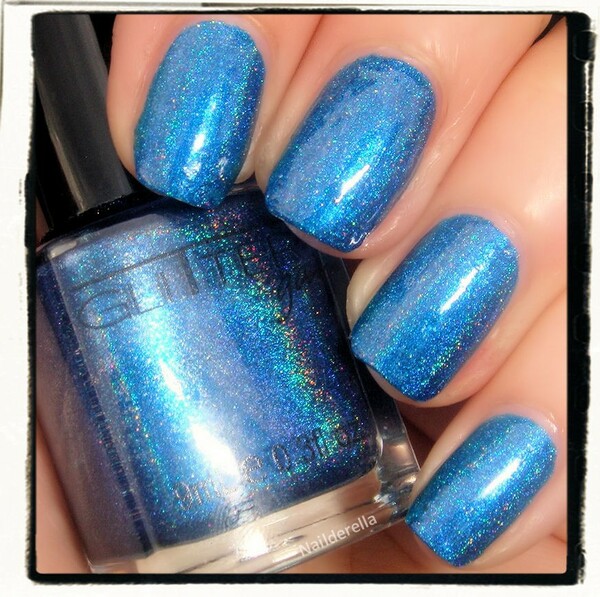 Nail polish swatch / manicure of shade Glitter Gal Marine Blue 3D