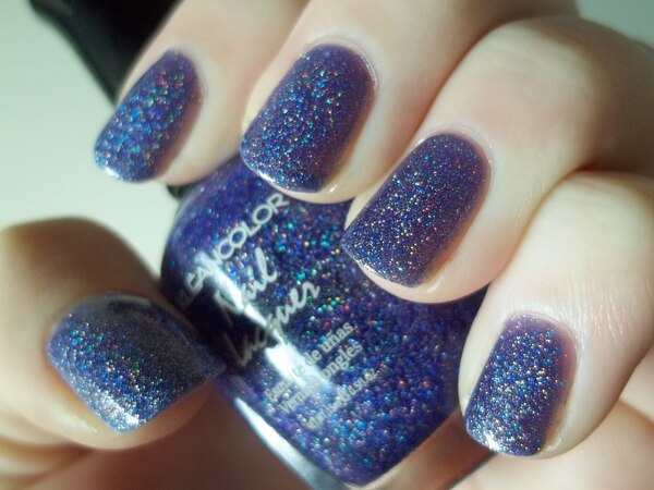 Nail polish swatch / manicure of shade Kleancolor Holo Chrome