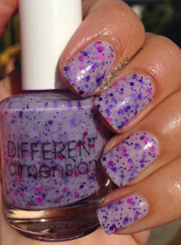 Nail polish swatch / manicure of shade Different Dimension Hey You