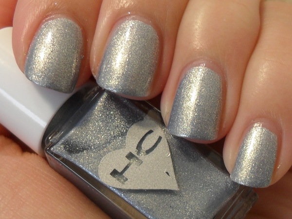 Nail polish swatch / manicure of shade Hard Candy Cloud