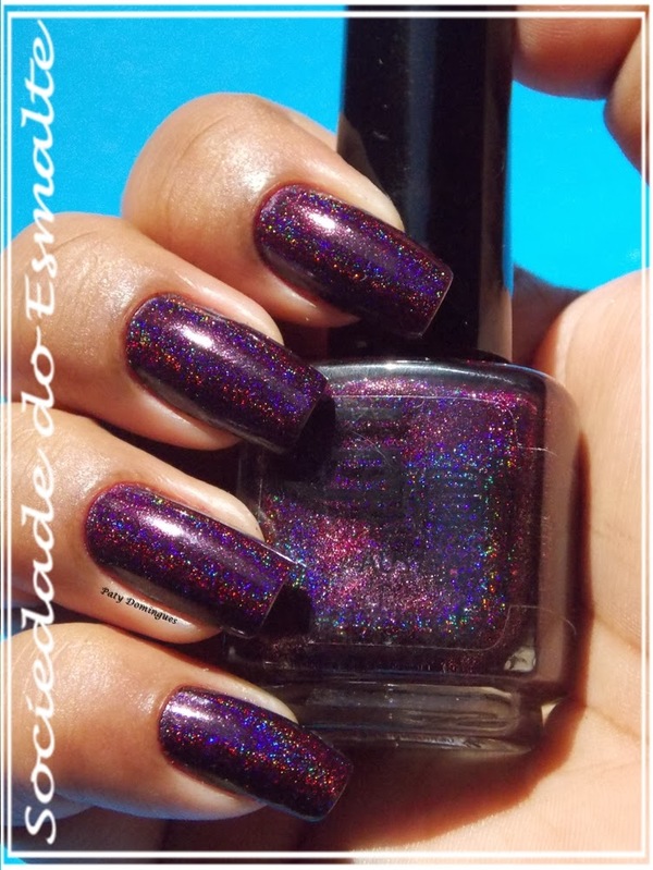 Nail polish swatch / manicure of shade Glitter Gal Transfusion