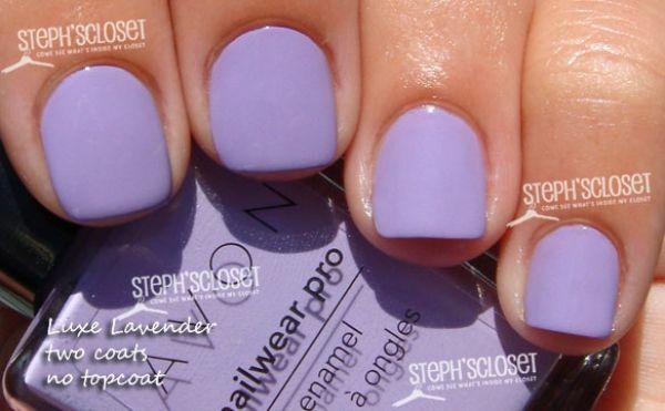 Nail polish swatch / manicure of shade Avon Luxe Lavender