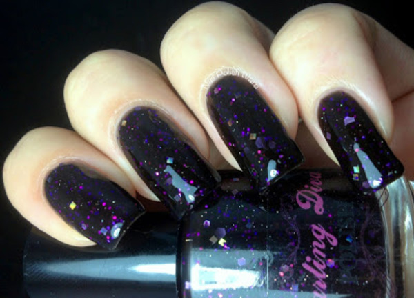 Nail polish swatch / manicure of shade Darling Diva Dirty Deeds