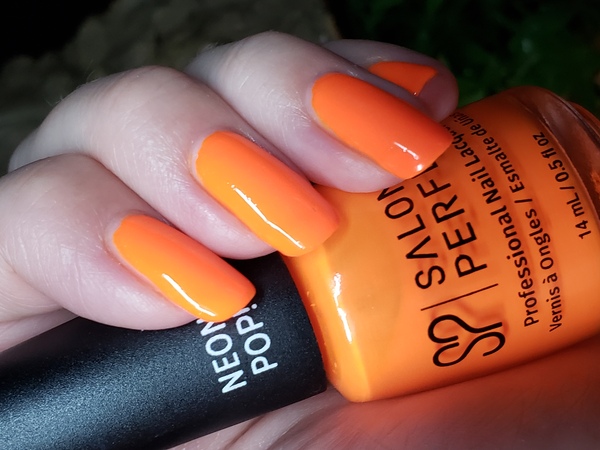 Nail polish swatch / manicure of shade Salon Perfect Traffic Cone