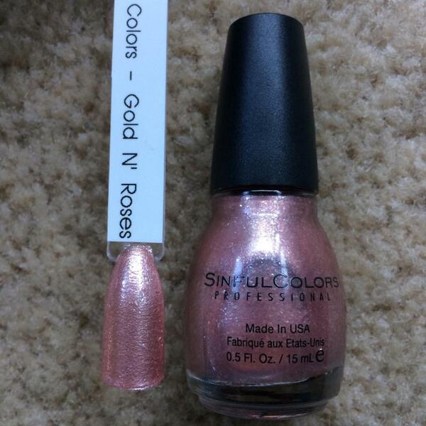 Nail polish swatch / manicure of shade Sinful Colors Gold and Roses
