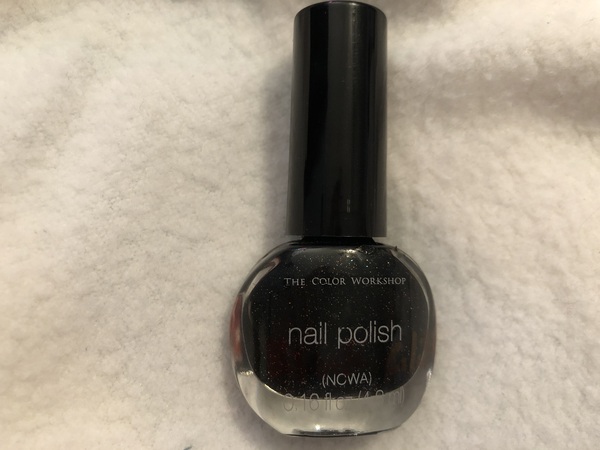 Nail polish swatch / manicure of shade The Color Workshop NCWA