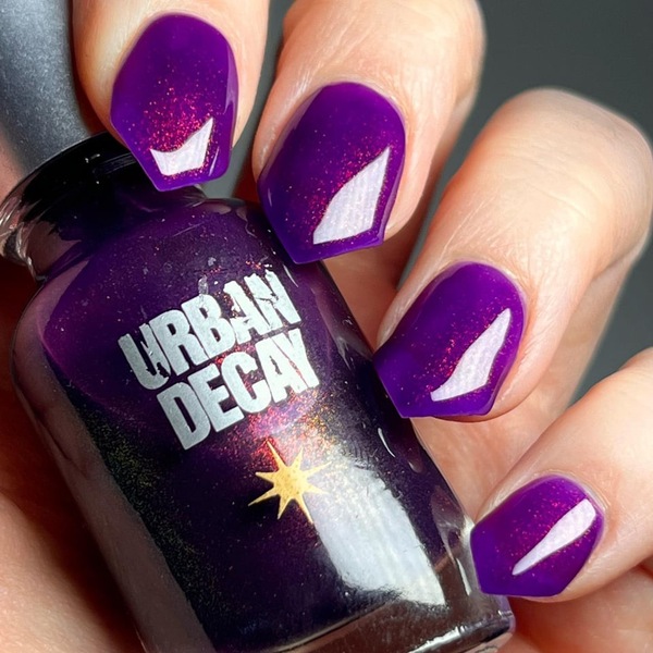 Nail polish swatch / manicure of shade Urban Decay Toxin