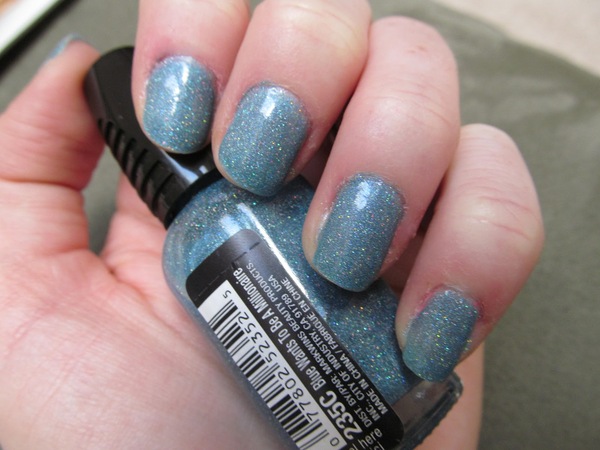 Nail polish swatch / manicure of shade wet n wild Blue Wants to be a Millionaire