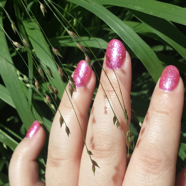 Nail polish swatch / manicure of shade OPI DS Tourmaline