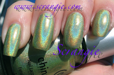 Nail polish swatch / manicure of shade China Glaze L8R G8R