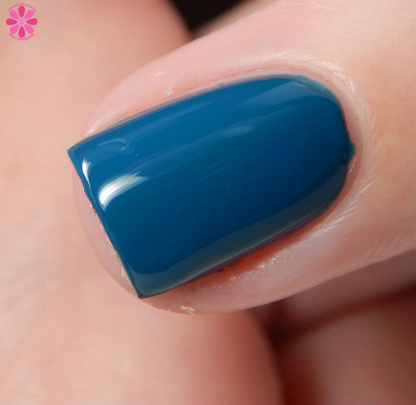 Nail polish swatch / manicure of shade China Glaze Jagged Little Teal