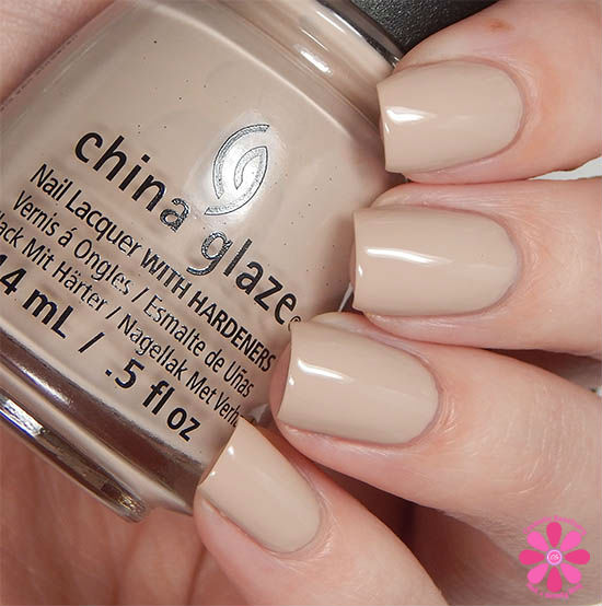 Nail polish swatch / manicure of shade China Glaze What’s She Dune