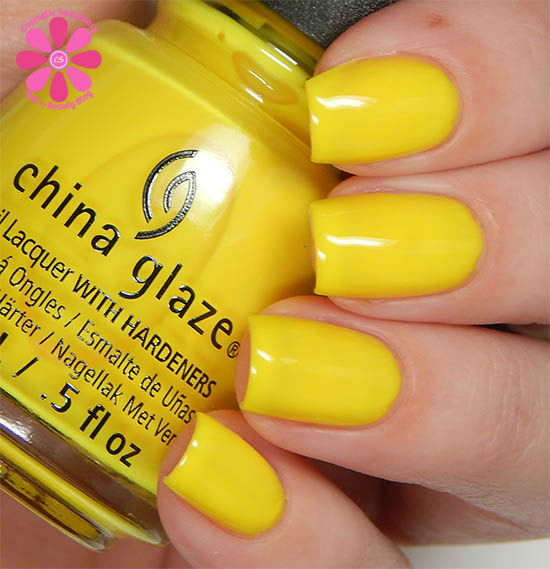 Nail polish swatch / manicure of shade China Glaze Daisy Know My Name
