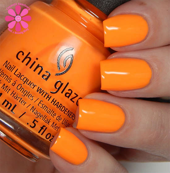 Nail polish swatch / manicure of shade China Glaze Home Sweet House Music