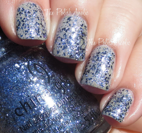 Nail polish swatch / manicure of shade China Glaze Let's Dew It