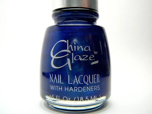 Nail polish swatch / manicure of shade China Glaze Resolution